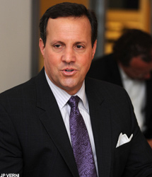 Dave Howard
