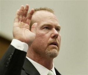 SPORTS-US-BASEBALL-CARDINALS-MCGWIRE