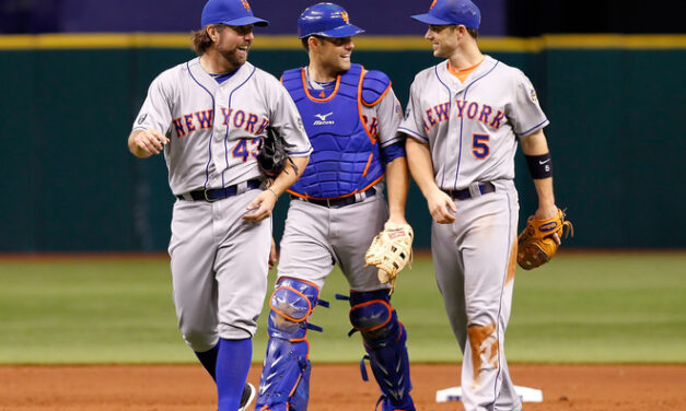 Should The Mets Trade Dickey And Wright?