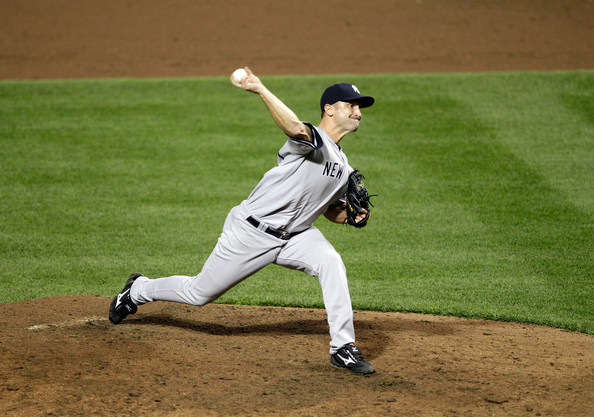 Mets Sign Two Pitchers To Minor League Deals