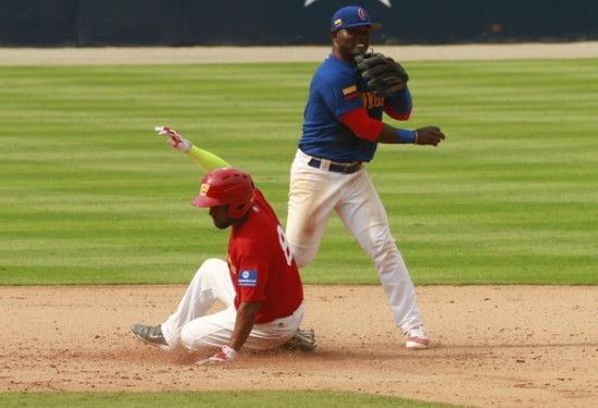 Dilson Herrera Helps Colombia Beat Spain In WBC Qualifier