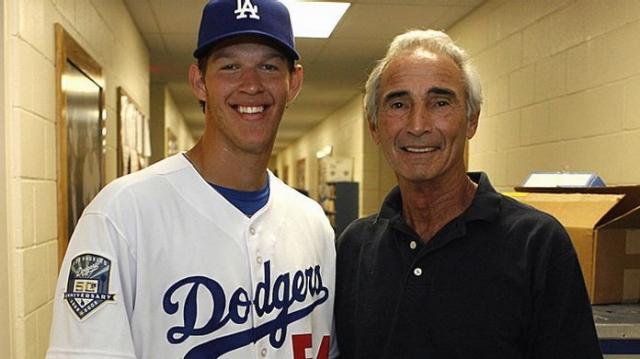 Clayton Kershaw takes a picture with Sandy Koufax