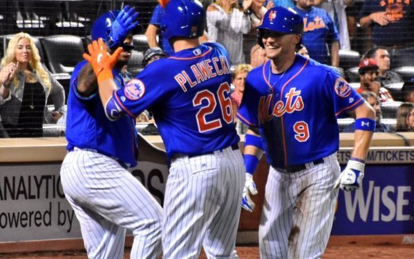 Youngsters Lift Mets To Comeback Victory Over R.A. Dickey