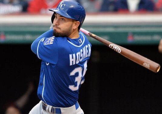 Padres Sign First Baseman Eric Hosmer For Eight Years