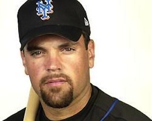 Is Mike Piazza A First-Ballot Hall Of Famer?