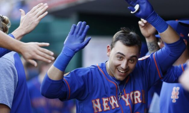 Mets Bats Bust Out to Snap Six Game Skid