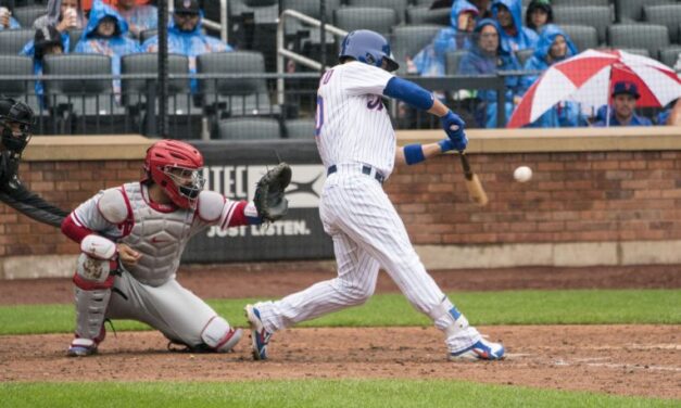 Conforto Stays Hot With Big Day Against the Phillies