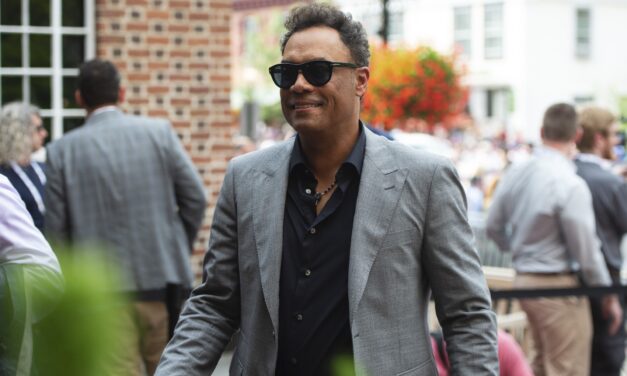 Morning Briefing: MLB Cuts Ties With Roberto Alomar