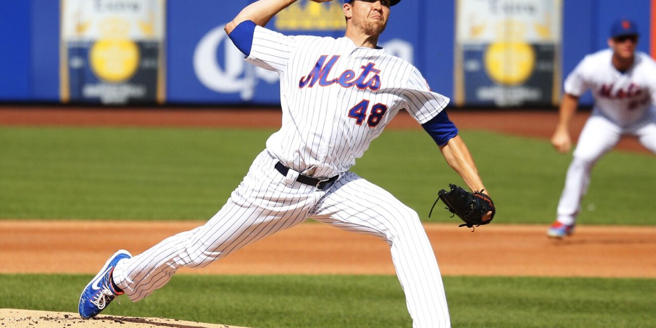 Jacob deGrom Uses Arm and Bat to Lift Mets Over Marlins
