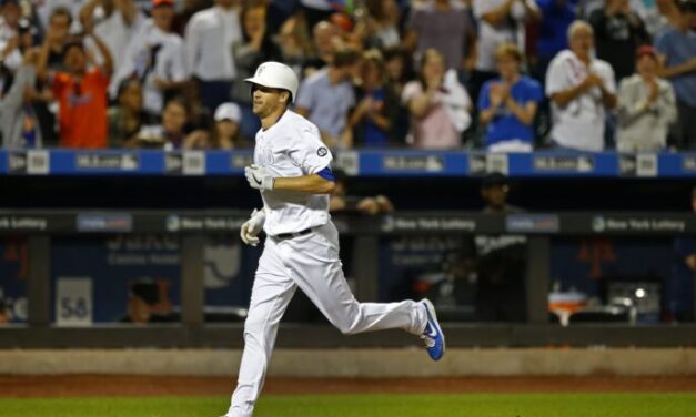 Game Recap: Mets Offense Falls Silent As Braves Win 14-Inning Duel, 2-1