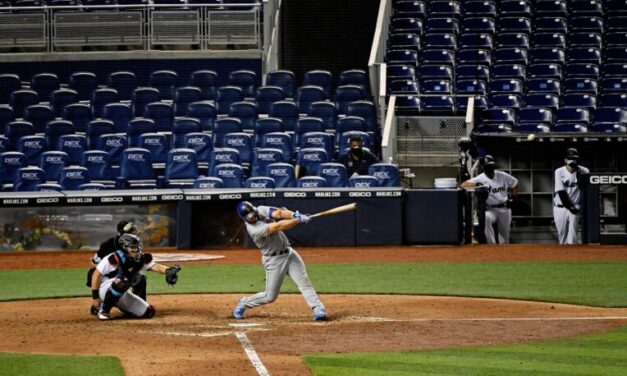 Cano, Alonso Power Mets to 11-4 Win Over Marlins
