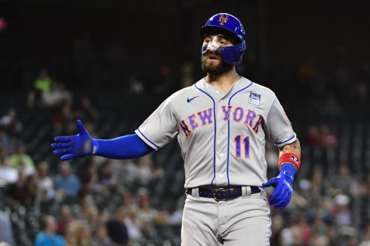 Kevin Pillar, Javier Baez Named Heart and Hustle Award Winners