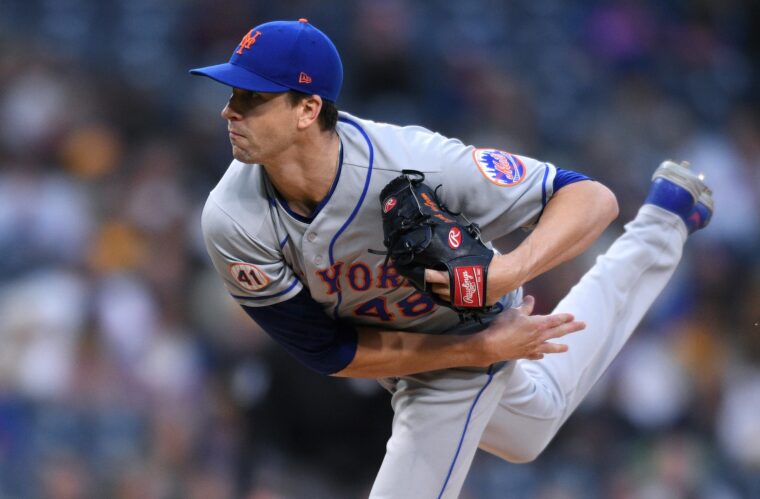 Jacob deGrom Throws Off Mound With “No Complaints”