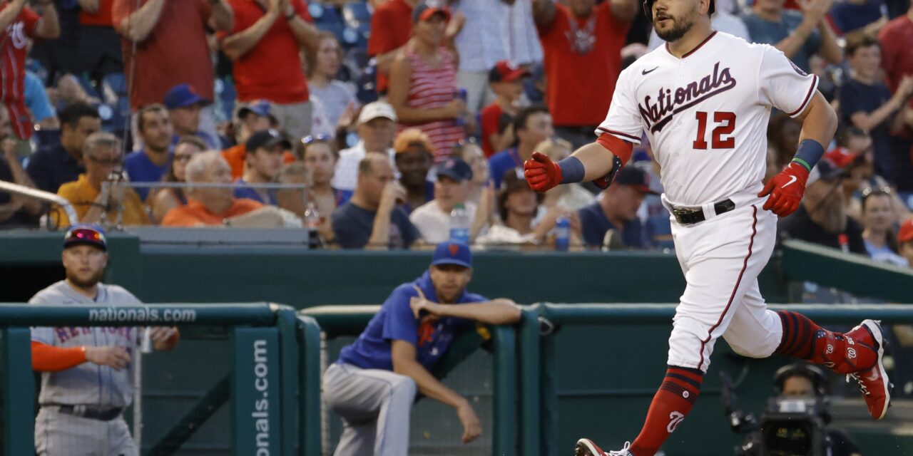 Nationals’ Home Run Barrage Buries Mets 8-4, NL East Lead Cut to Three