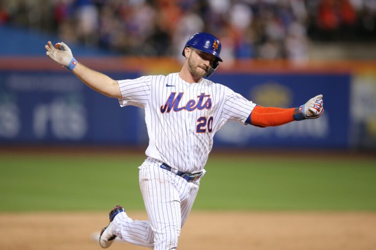 Mets Power Their Way to 13-4 Win Over Pirates