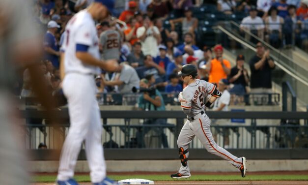 Giants Belt Four Homers In 8-0 Shutout Over Mets