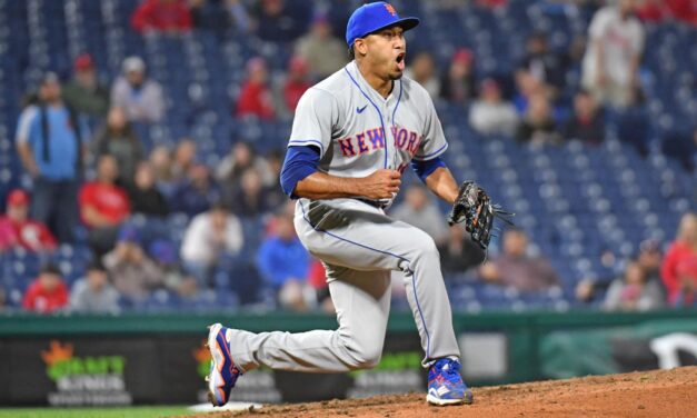 Edwin Díaz Named NL Reliever of the Month Again