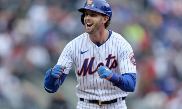 Jeff McNeil Vying for Batting Title