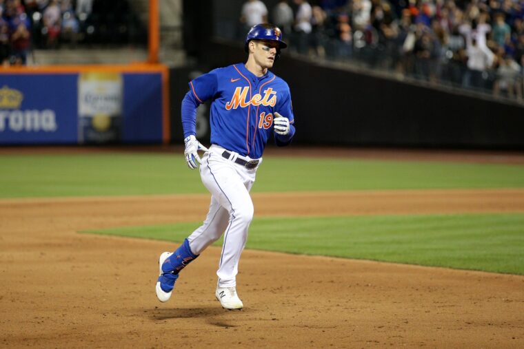 Jacob deGrom dominant again as Mets open road trip with win over
