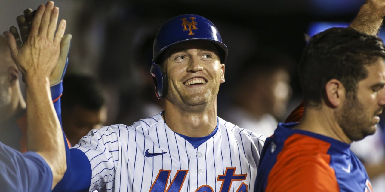 Players of the Month: Nimmo, Robertson Lead Mets to Winning April