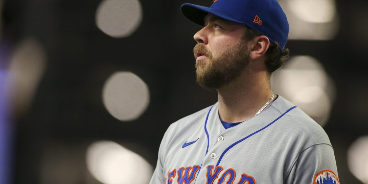 Mets’ Pitching Woes Continue in Wild 10-8 Loss to Astros