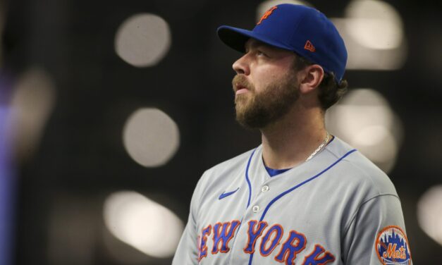 Mets’ Pitching Woes Continue in Wild 10-8 Loss to Astros