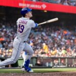 Mets Squeeze Out 2-1 Victory Behind Eight-Inning Comeback