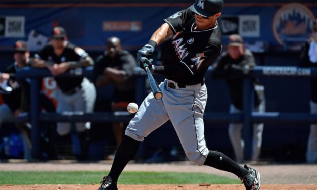 Mets Sign Matt Den Dekker to Minor League Deal