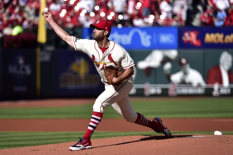 MLB Rumor Roundup: Cardinals Keep Wainwright, Continue Talks With Ozuna