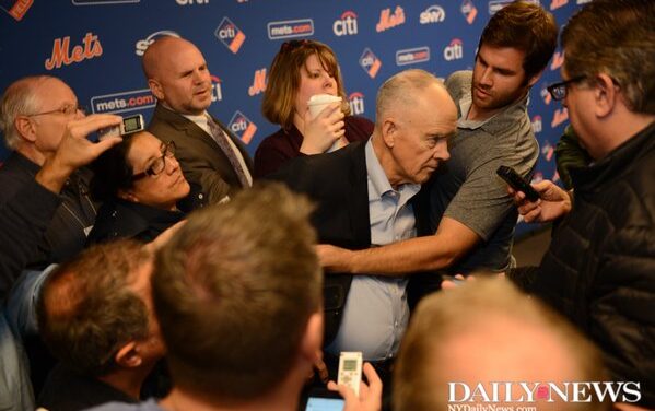 Sandy Alderson Collapsed and Passed Out While Talking To Reporters