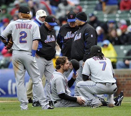Limp Dickey, Bullpen Collapses, Mets Lose 9-3