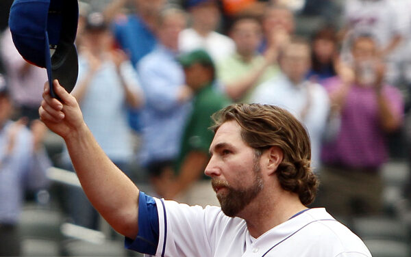 Dickey Writes A Farewell Message To Mets Fans