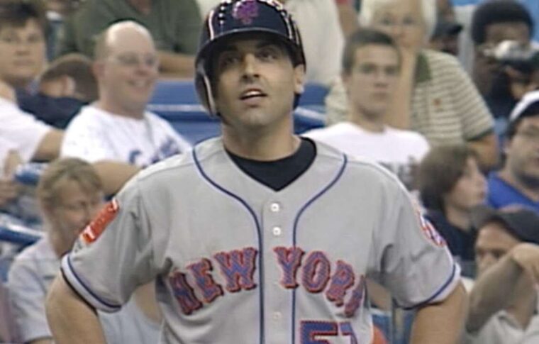 OTD 2004: Eric Valent Hits For The Cycle In Montreal