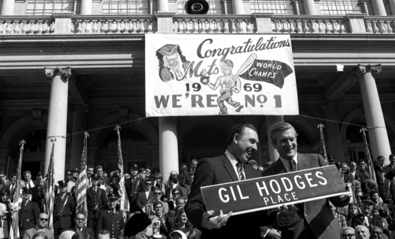 gil hodges place 1969 Mets parade