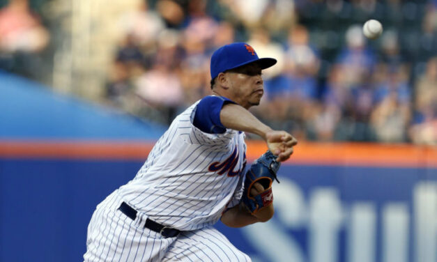 Hansel Robles Will Get an X-Ray on His Right Knee