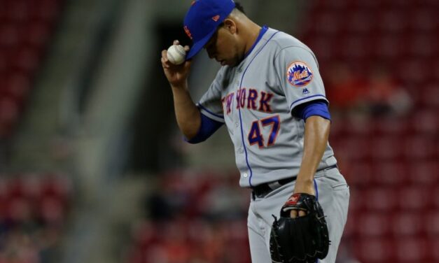 Mets Put Robles on DL, Recall Dominic Smith and Baumann
