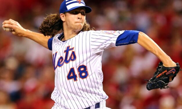 Jacob deGrom wins 2015 Wilson Defensive Player of the Year Award
