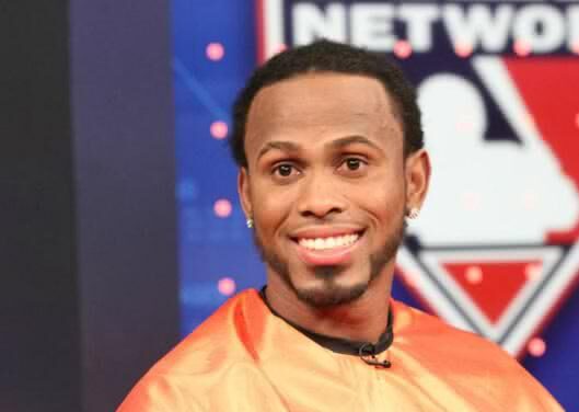 Reyes’ Sheds Dreads For Charity