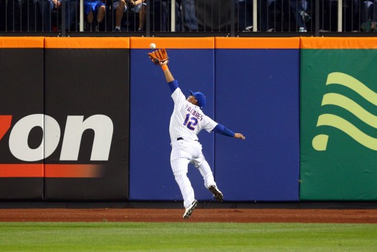 Lagares Receives His Gold Glove, Then Begins Working On Another