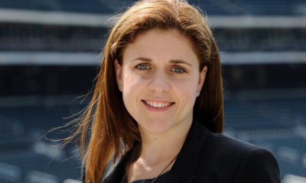 Mets Executive Says She Was Fired For Being Pregnant and Single, Files Federal Lawsuit