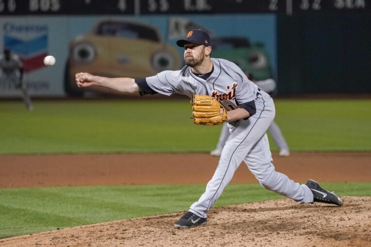 Mets Sign RHP Louis Coleman To Minor League Deal