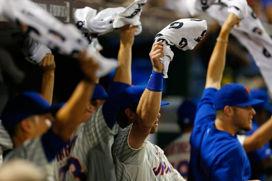 Di-JEST: Mets To Expand Use Of Rally Towels