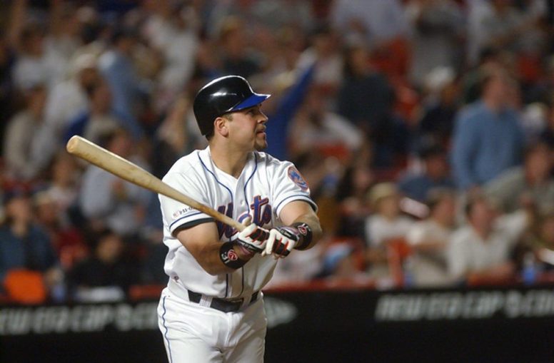 OTD in 2000: Piazza Homer Caps Thrilling Comeback Against Braves