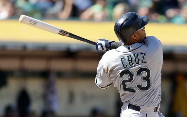 Mets Showing Interest in Nelson Cruz