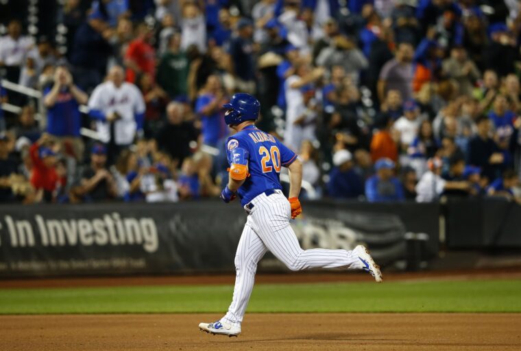 Alonso Moves Closer to History in Mets 4-2 Victory