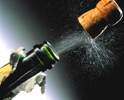 popping-champagne-cork1