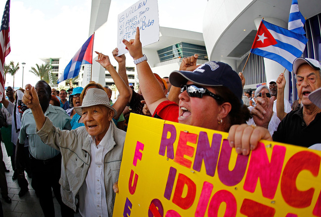 Guillen Apologizes After Marlins Hand Down Suspension