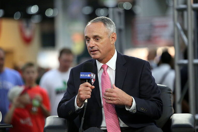 Morning Briefing: Manfred Extends Olive Branch To MLBPA