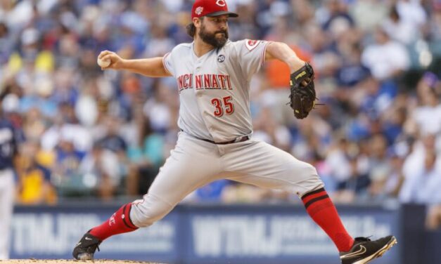 Trade Deadline Roundup: Roark Traded To Athletics, Gennett to Giants