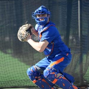 Mets Option D’Arnaud To Minor League Camp